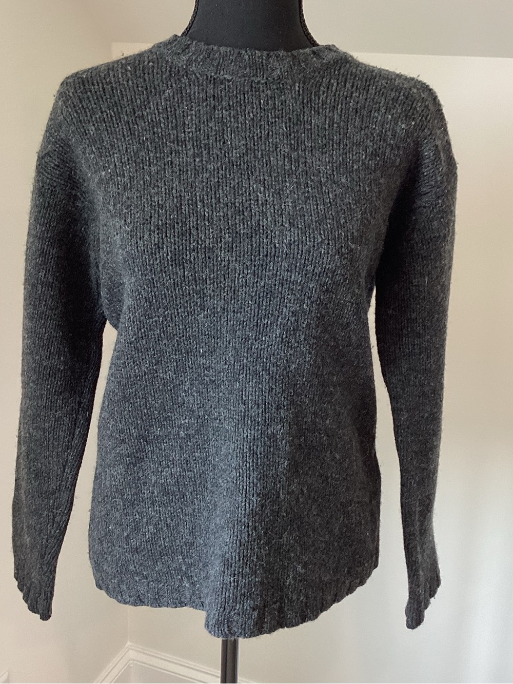 J.Crew 100% Wool Charcoal Sweater Small Quiet Luxury Dark Academia Old Money